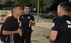 Plakasız motosikletle yakalandı, "Yakından çekme çirkin çıkıyorum" dedi