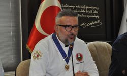 Şef Ayvaz Akbacak'tan Çarpıcı Açıklama: “Gastronomide Antep, Urfa, Adana Gibi Kenetlenmeliyiz”