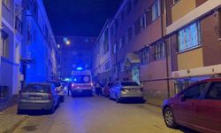 Kötü koku ihbarı üzerine gelen ekipler, yaşlı adamı evinde ölü buldu