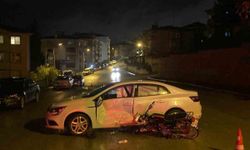 Otomobil ile motosiklet çarpıştı: 1’i ağır 2 yaralı
