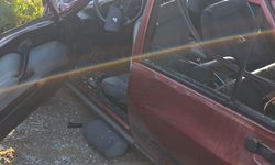 Kaldırımda yürürken dehşeti yaşadılar: Otomobilin altında kalan babaanne ve 2 torunu ağır yaralandı