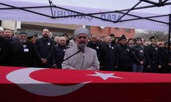 Trafik kazasında şehit düşen polis memuru toprağa verildi