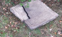 Tarihî Cin Camii Kitabesi Devlet Korumasına Alındı