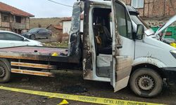 Ankara'da 4 araç kundaklandı: O anlar kamerada