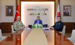 Vali Eldivan, İçişleri Bakanı Yerlikaya başkanlığındaki yeni yıl tedbirleri toplantısına katıldı