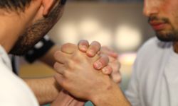 TOGÜ'de Nefes Kesen Bilek Güreşi