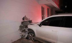 'Dur' ihtarına uymadı, kaza yapınca durmak zorunda kaldı