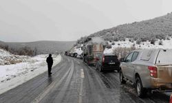 Eskişehir-Seyitgazi yolunda kuyruk oluştu