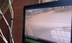 Kontrolden çıkan otomobilin çarptığı tırın deposu patladı