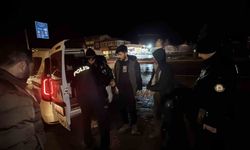 Otomobiliyle kaçak göçmen taşıyan sürücü tutuklandı