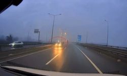 Ters şeritten gelen otomobil ortalığı birbirine kattı