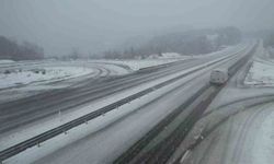 Zonguldak'ın yüksek kesimlerinde kar yağışı etkili oldu