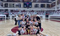 Erbaa’nın Sultanları Piste Damga Vurdu! Genç Kızlar Şampiyon