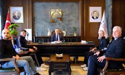 TOGÜ’lü Kick Boksçulardan Rektör’e Ziyaret