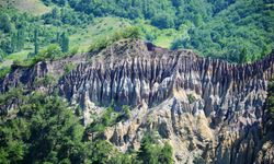 Dilim Kayalar Türkiye'nin 112. Tabiat Anıtı Oldu
