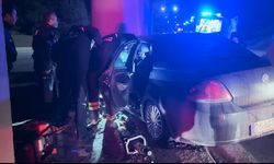 Beton kolona çarpan otomobildeki ağır yaralı şahıs hastanede hayatını kaybetti