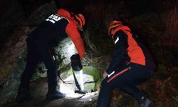 Define bulmak için girdikleri sarnıçta mahsur kalan 3 kişi, 4 saatte kurtarıldı