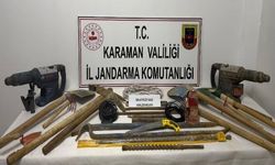 Karaman'da jandarma uyuşturucu ve kazı malzemeleri ele geçirdi