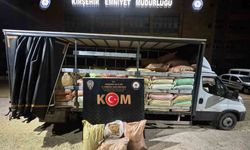 Kırşehir'de kaçak tütün operasyonu: 3 bin 100 kilogram kaçak tütün ele geçirildi
