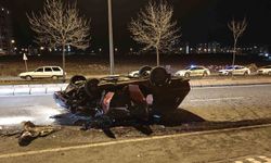 Kontrolden çıkan otomobil ters döndü: 4 yaralı