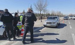 Otomobilin çarptığı 15 yaşındaki çocuk ağır yaralandı