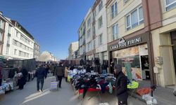 Pazar engelini aşamayan itfaiye, yangına ulaşmakta güçlük çekti