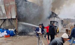 Bolu'da inşaat deposunda yangın