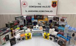 Jandarmadan yol kontrolünde 500 bin TL değerinde kaçak elektronik ürün ele geçirildi