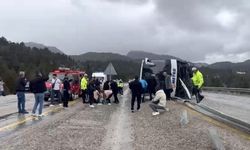 Konya'da yolcu otobüsü devrildi