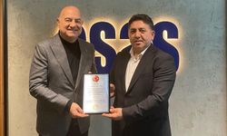 Çağatay Özdoğru'ya Türk Dünyası'ndan Vizyoner Liderlik Ödülü