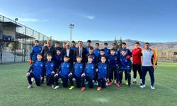 Şampiyon Gençlere, Bozdemir ve Kaya’dan Moral Desteği