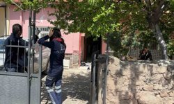 Aksaray'da yaşlı adam karısını evde ölü buldu