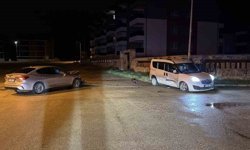 Alkollü sürücü ile 15 yaşındaki çocuğun kullandığı araç çarpıştı: 1 yaralı