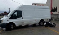 Bolu'da minibüs ile motosiklet çarpıştı: 1 yaralı
