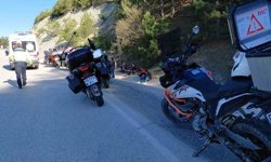 Bolu'da motosikletler peş peşe kaza yaptı: 2 yaralı