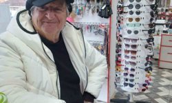 Emekli öğretmen evinde ölü bulundu