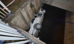 Eskişehir'de kontrolden çıkan otomobil sulama kanalına uçtu: 2 yaralı