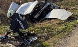 Kontrolden çıkan otomobil şarampole yuvarlandı: 2 yaralı