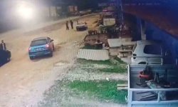 Önce konuştu, sonra çarptı: O anlar kameraya yansıdı