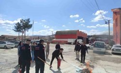 Sungurlu Belediyesi İtfaiye Müdürlüğü'nden yangın eğitimi