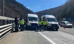 TEM Otoyolu'nda 5 aracın karıştığı zincirleme kaza: 5 yaralı