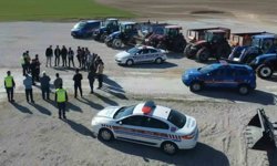 Trafik jandarmasından 'Reflektör Tak Görünür Ol' eğitimi