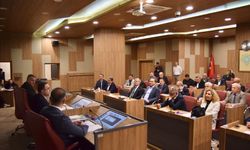 Başkan Ali İhsan Gürel’e Meclis’te yine oy birliği