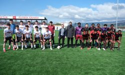 Liseler Arası Futbol Turnuvası Anlamlı Bir Açılışla Başladı