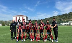 Turhal Güçyurdu U15 Sezonu Şampiyonlukla Taçlandırarak Çorum Yolcusu Oldu