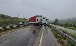 Ankara'da tır ile minibüs çarpıştı: 11 yaralı
