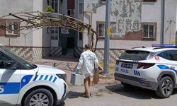 Evinde vurulmuş halde ölü bulundu
