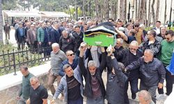 İzmir'de vahşete kurban giden Emine Dönmez'e memleketi Akşehir'de acı veda