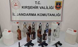 Kırşehir'de kaçak alkol operasyonu: 2 gözaltı