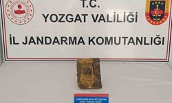Yozgat'ta paha biçilemeyen altın yazma tarihi kitap ele geçirildi